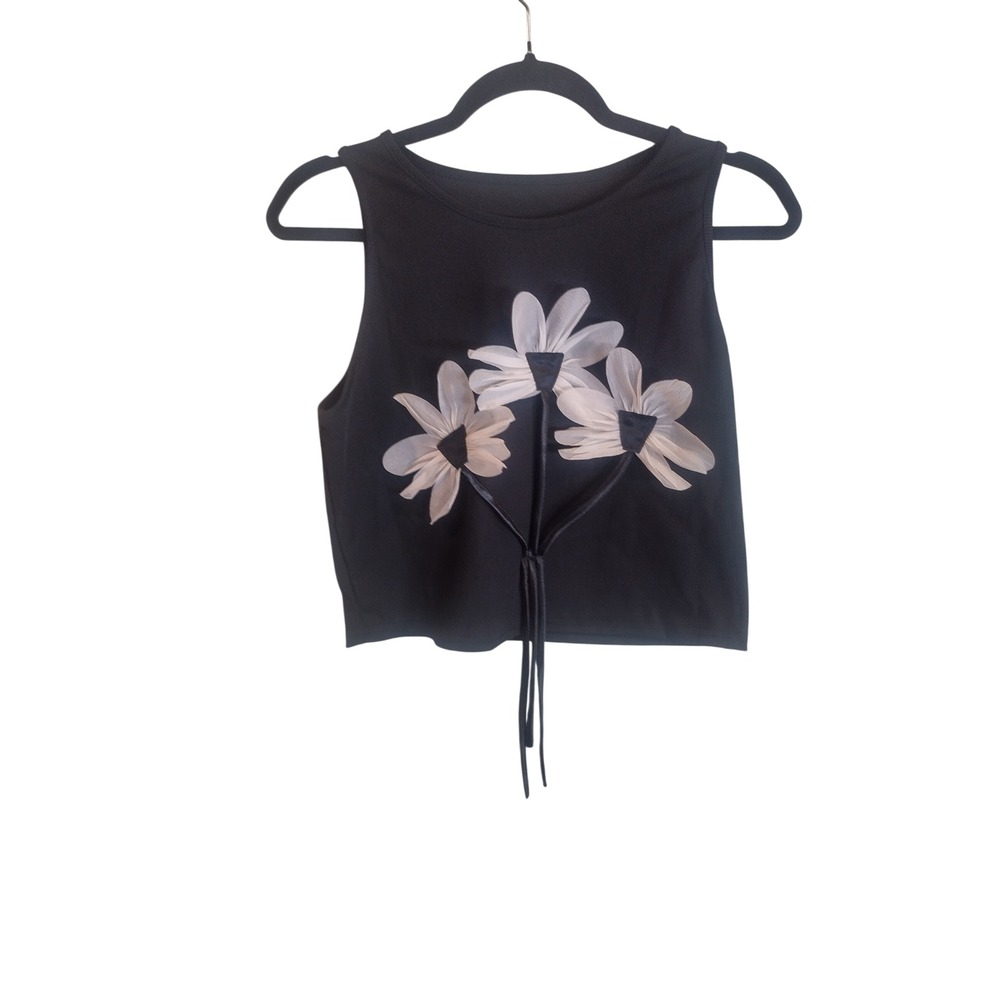 Black Ribbed Knit Crop Top with 3D White Floral Applique Sleeveless XL